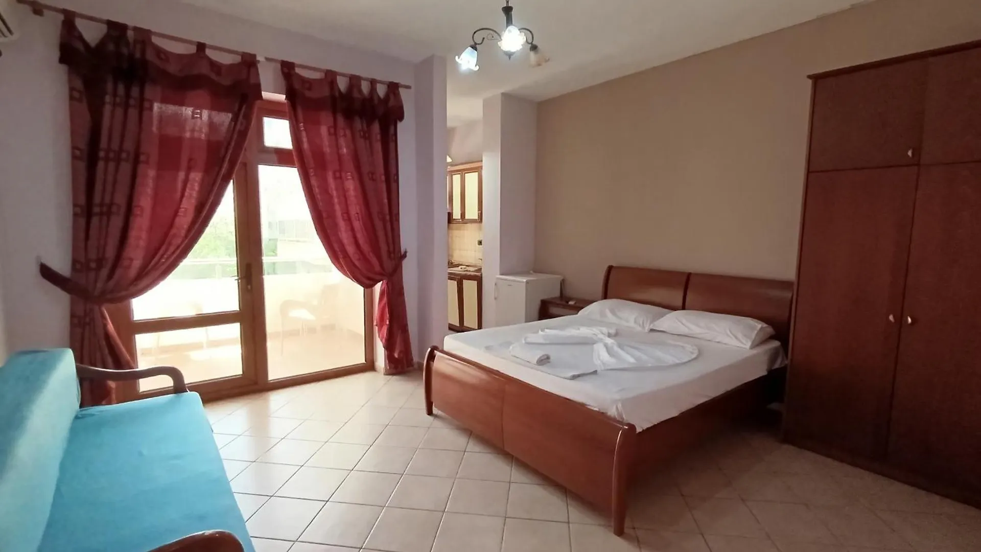 Hotel Mjeshtri Shëngjin