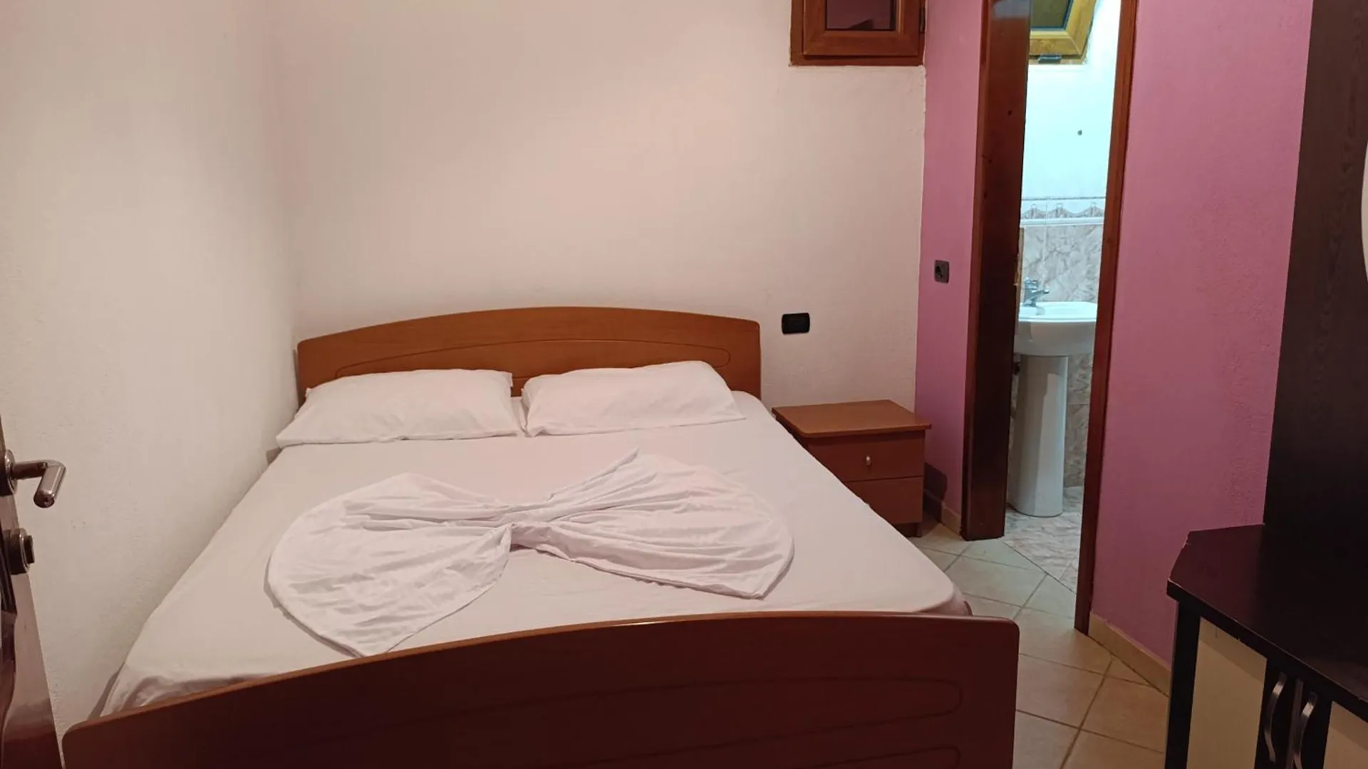 Hotel Mjeshtri Shëngjin