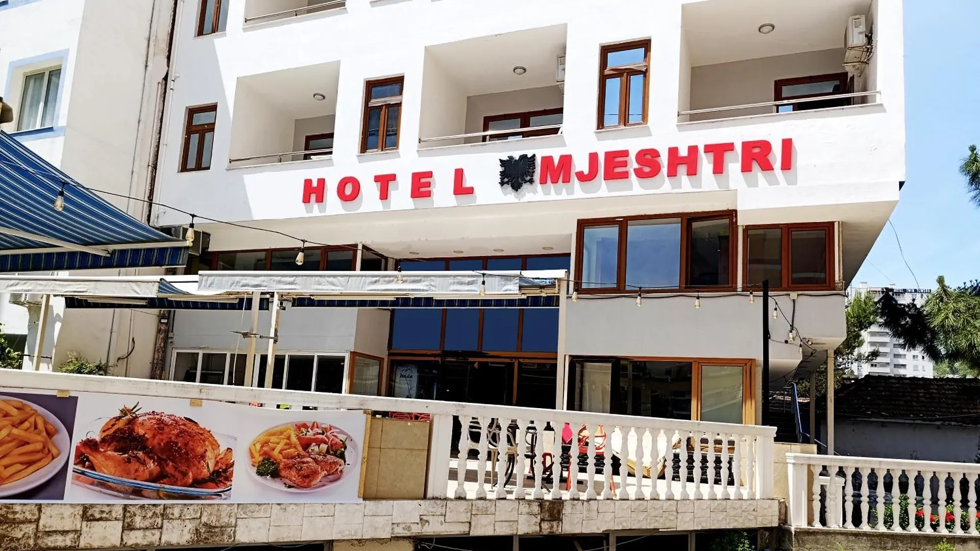 Hotel Mjeshtri Shëngjin